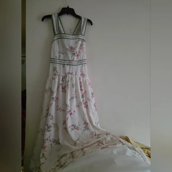 H&M Lovely Long FLORAL Back Tie-detail Midi Dress Floral Cream Floral BNWT - Picture 12 of 16